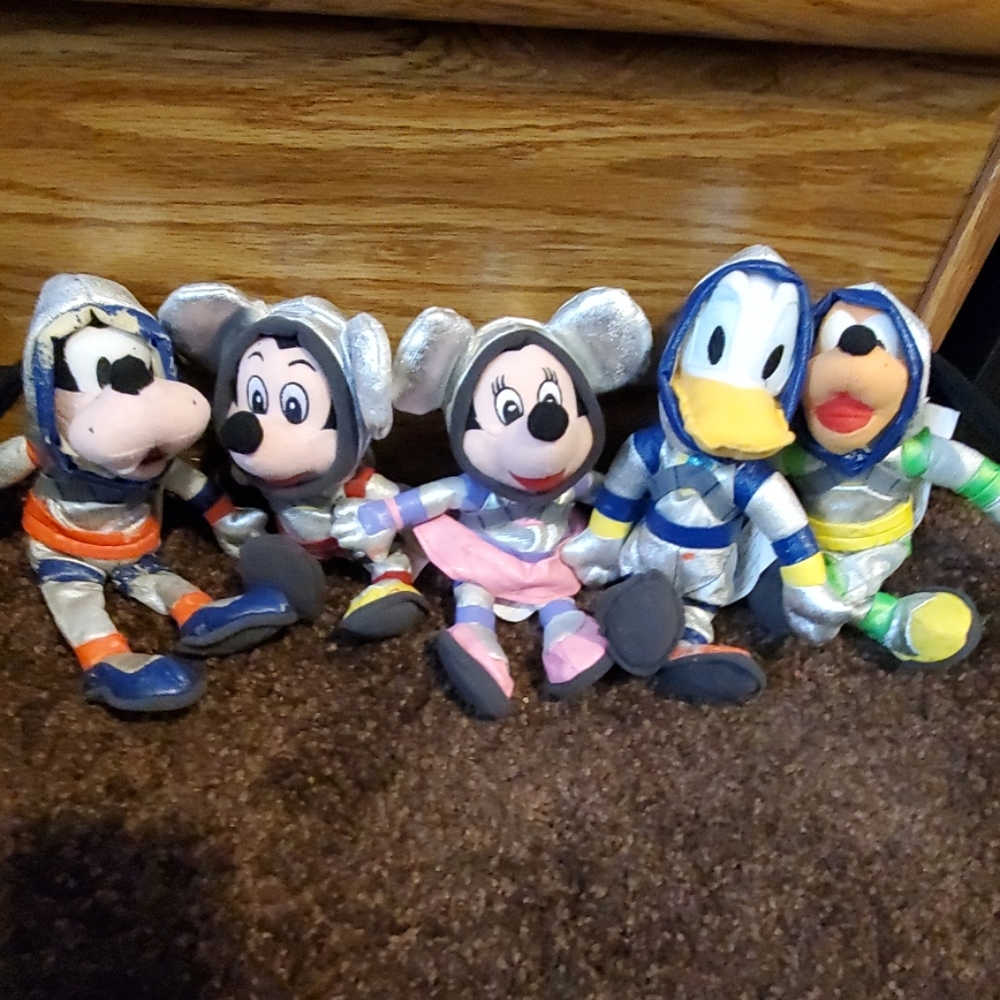 Lot 5 Disney SPACE ASTRONAUTS Plush Bean Bag Toys